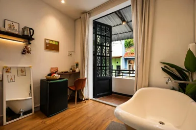 Saigon Hideout Self Checkin, Netflix & Chill – Foto’s 15